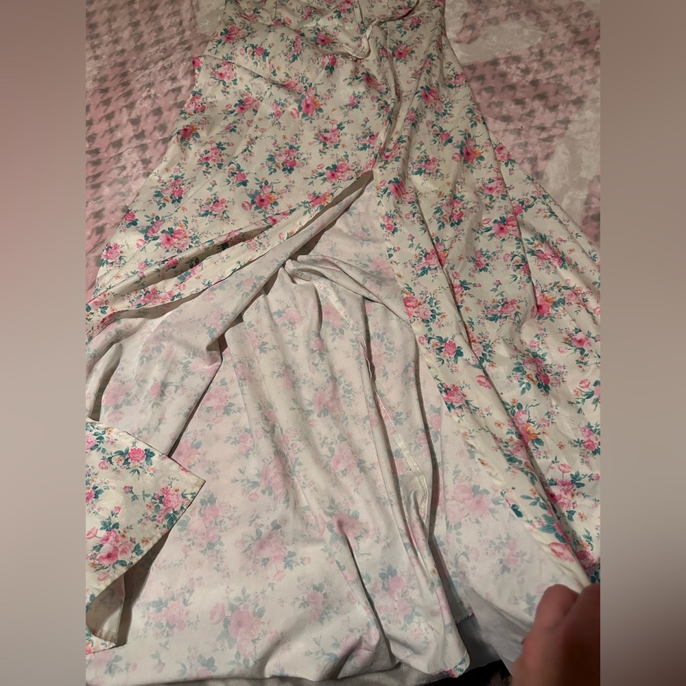 Dress - Picture 5 of 11